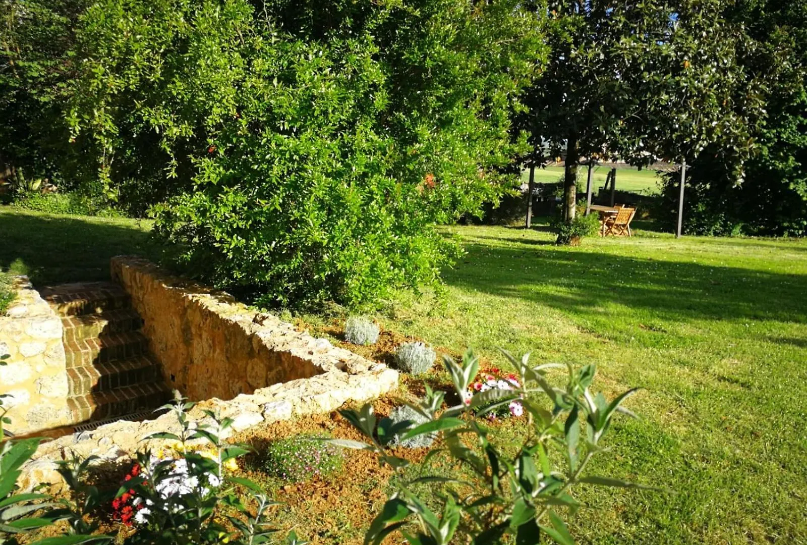 Apartment Claudia Vacanza Toscana - Appartamento Melograno -10 Min Da Siena Sovicille Italy